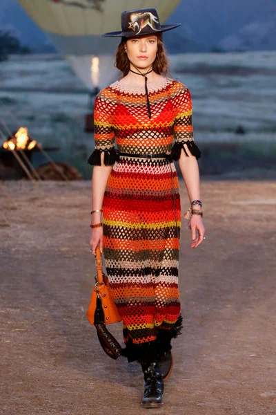 Look 36